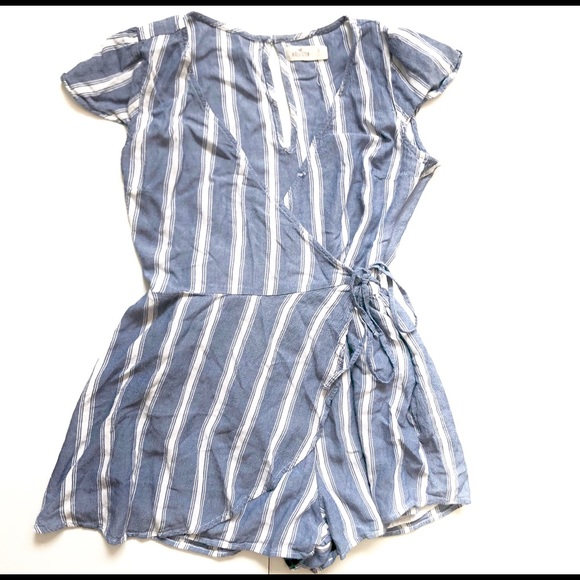 ***SOLD*** Hollister Striped Wrap Romper - Picture 2 of 3